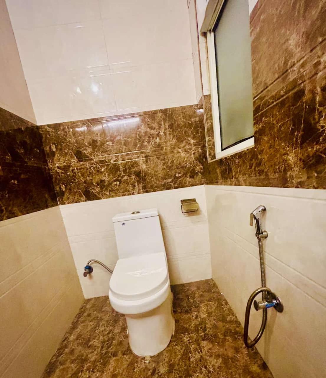 Hotel Airport City Нью-Дели Экстерьер фото