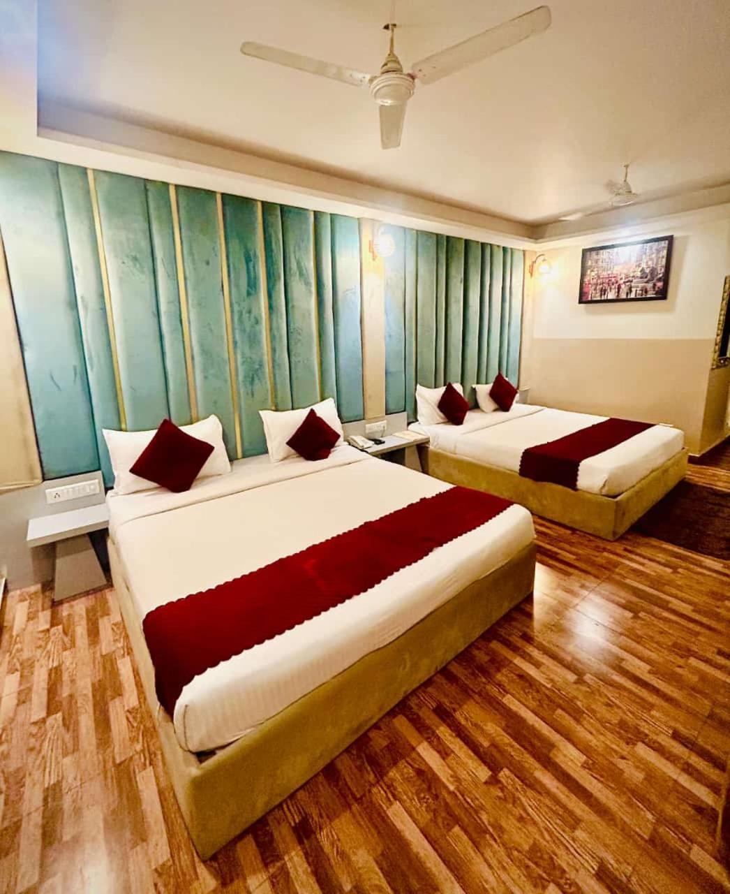 Hotel Airport City Нью-Дели Экстерьер фото